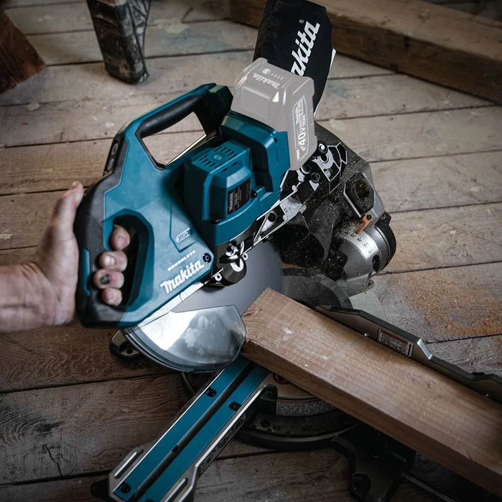 Makita LS1019L Dual-Bevel Sliding Compound Miter Saw with Laser - Image 2