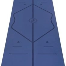 Liforme Original Yoga Mat – Free Yoga Bag Included – Patented Alignment System, Warrior-like Grip, Non-slip, Eco-friendly, sweat-resistant, long, wide, 4.2mm thick mat for comfort